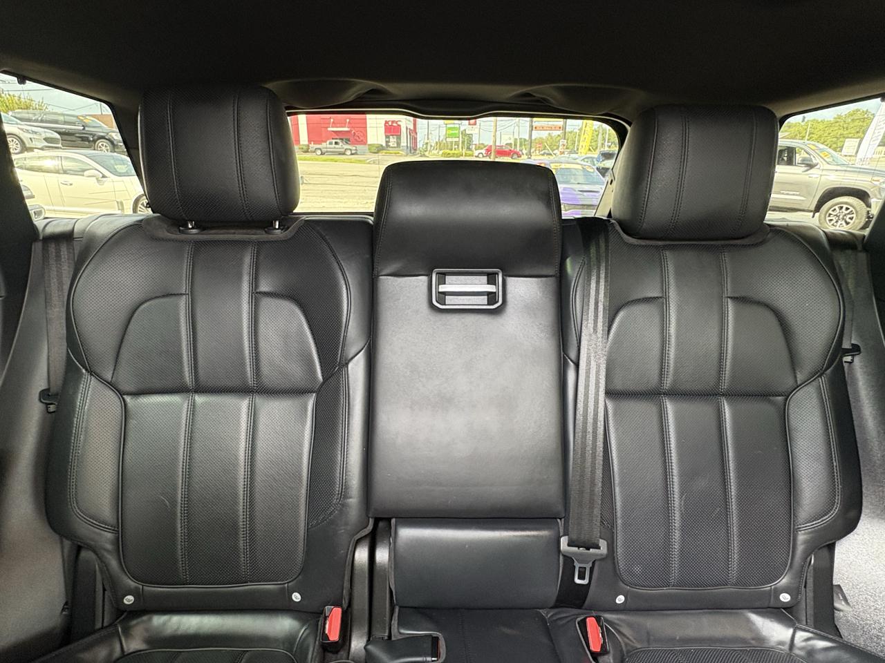 Land Rover Range Rover Sport photo 9