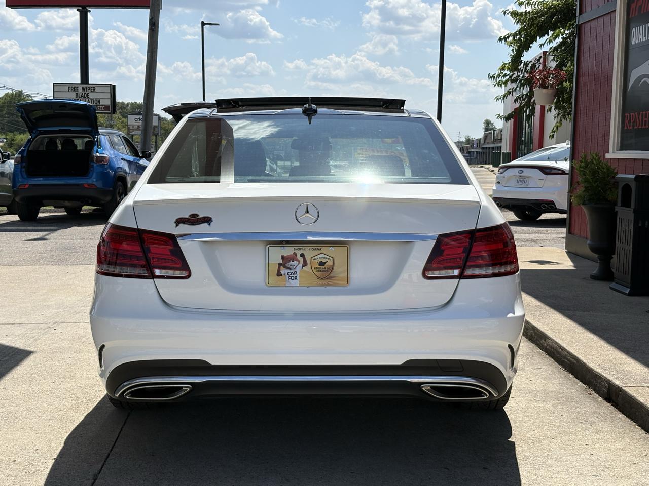 Mercedes-Benz E-Class photo 7