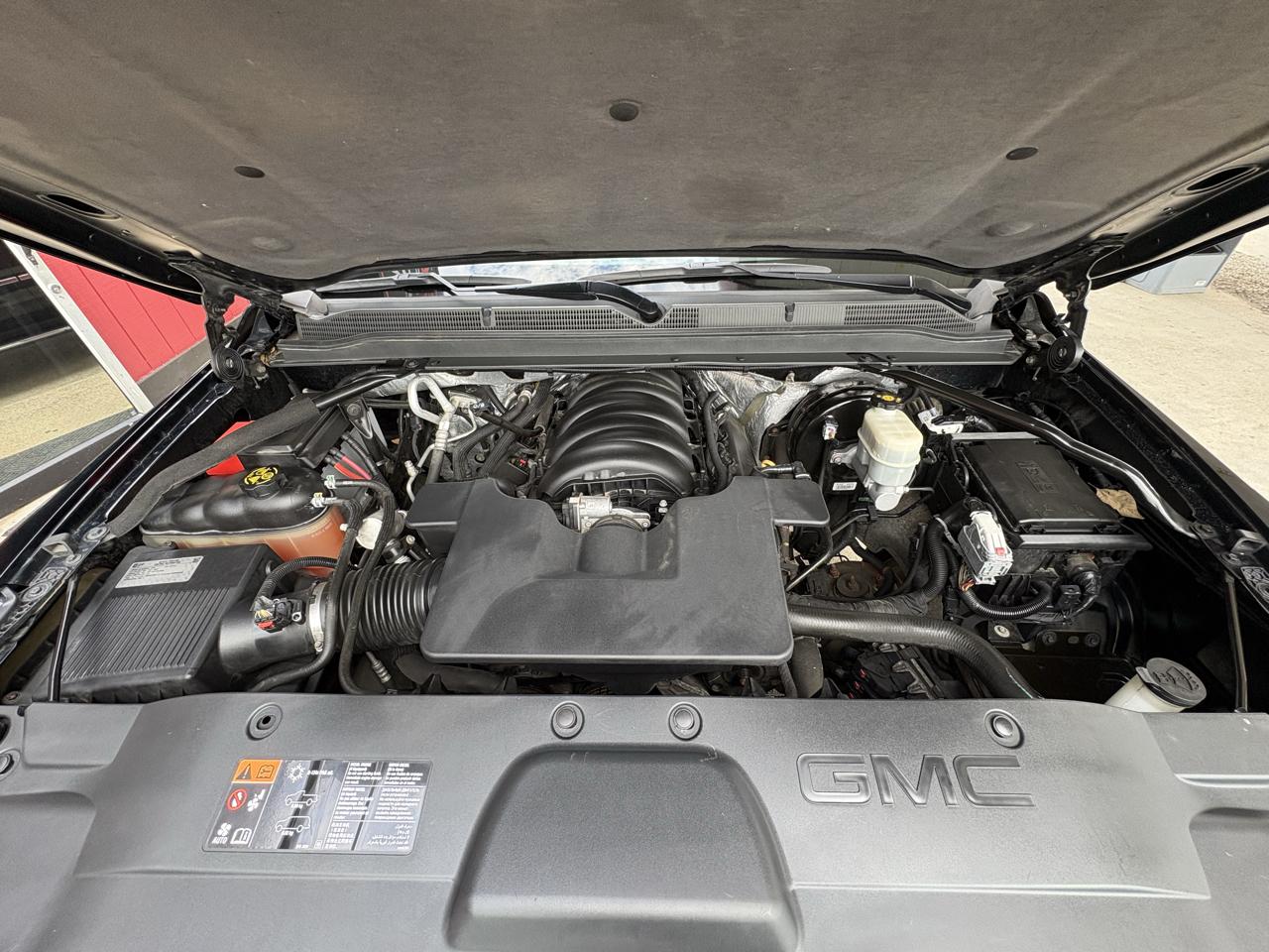 GMC Yukon XL photo 7