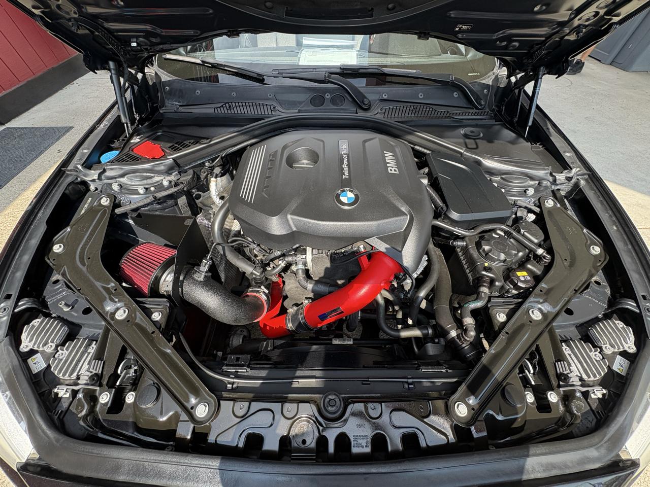 BMW 230i photo 9