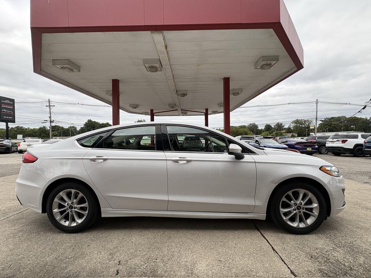 Ford Fusion SE 2019