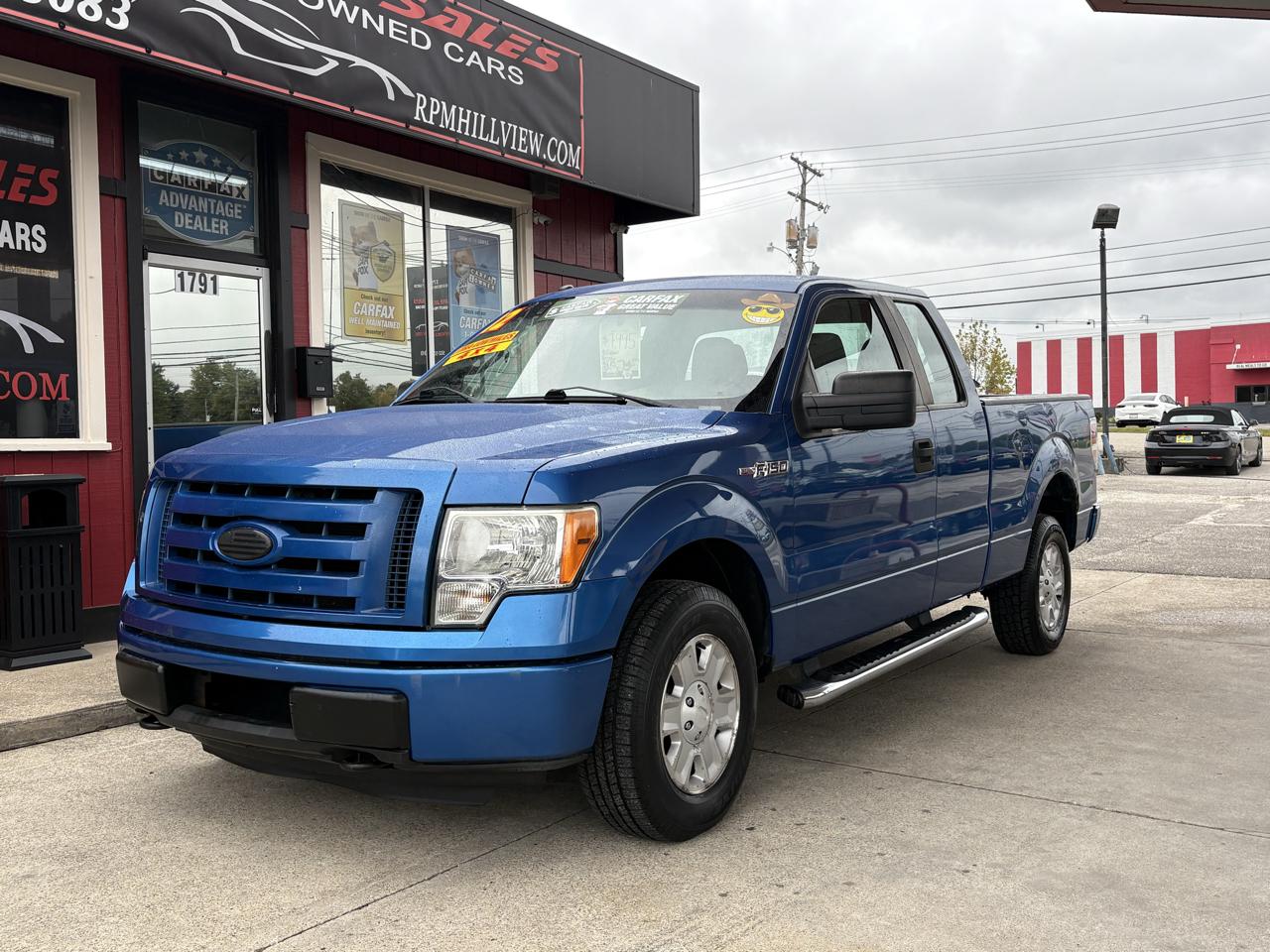 Ford F-150 XL SuperCab 8-ft. Bed 4WD 2012