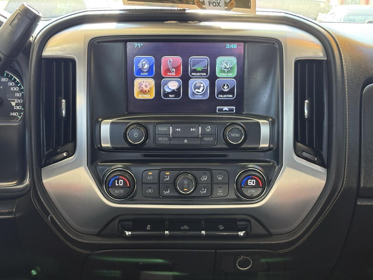 GMC Sierra 1500 SLE Crew Cab Long Box 4WD 2017