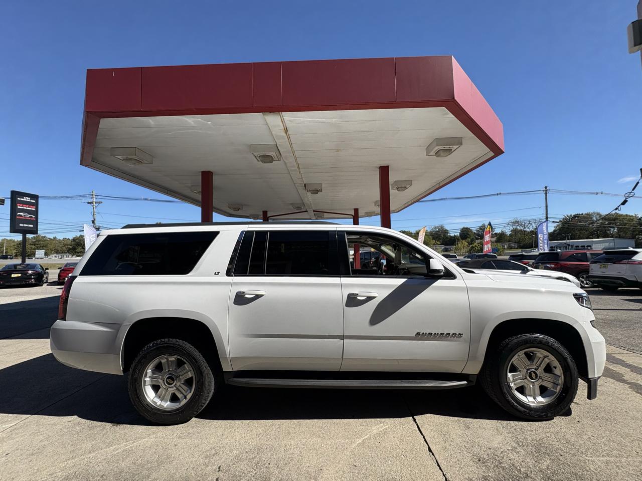 Chevrolet Suburban LT 4WD 2018