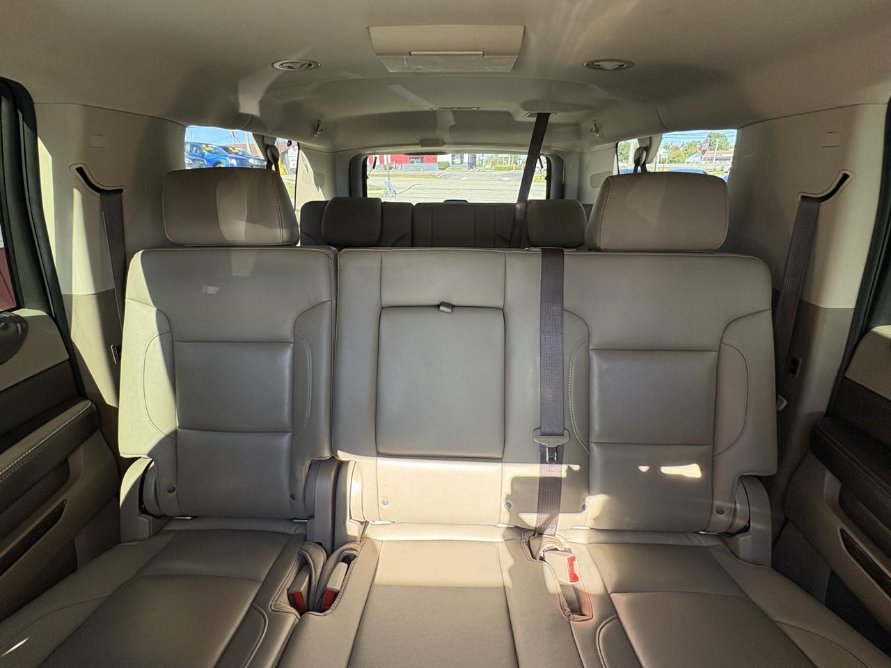 Chevrolet Suburban LT 4WD 2018