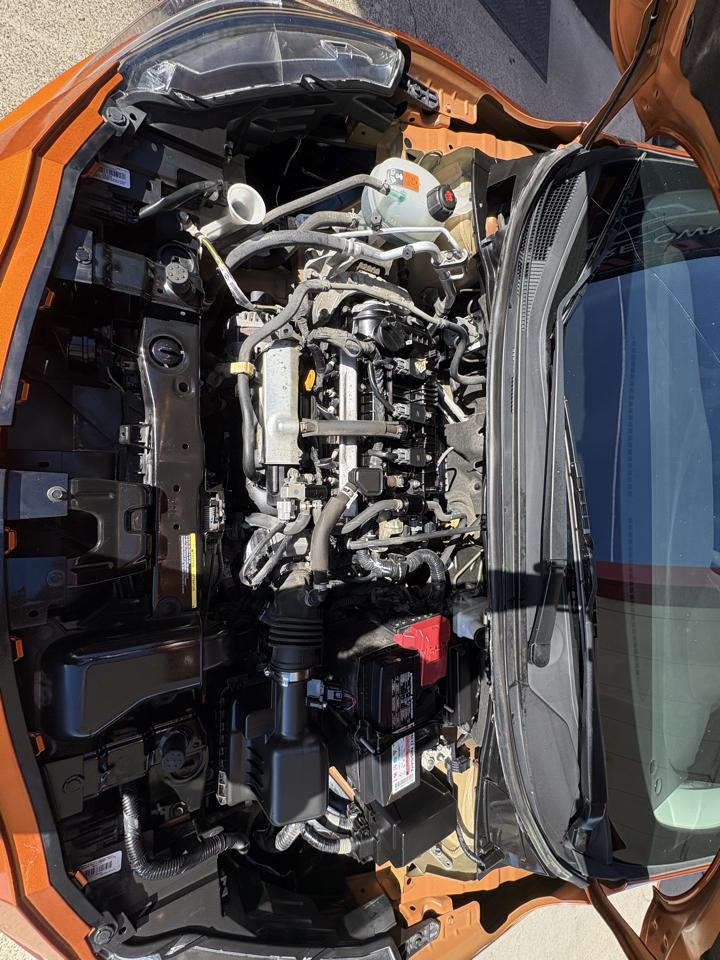 Nissan Versa SR 2021