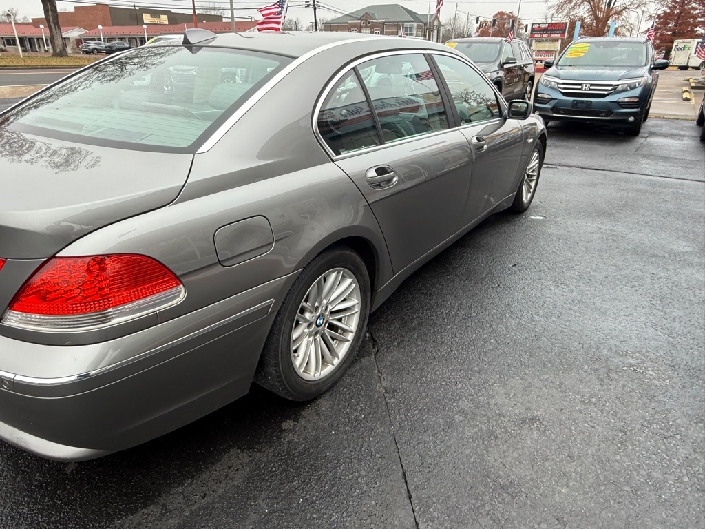 BMW 7-Series  2004