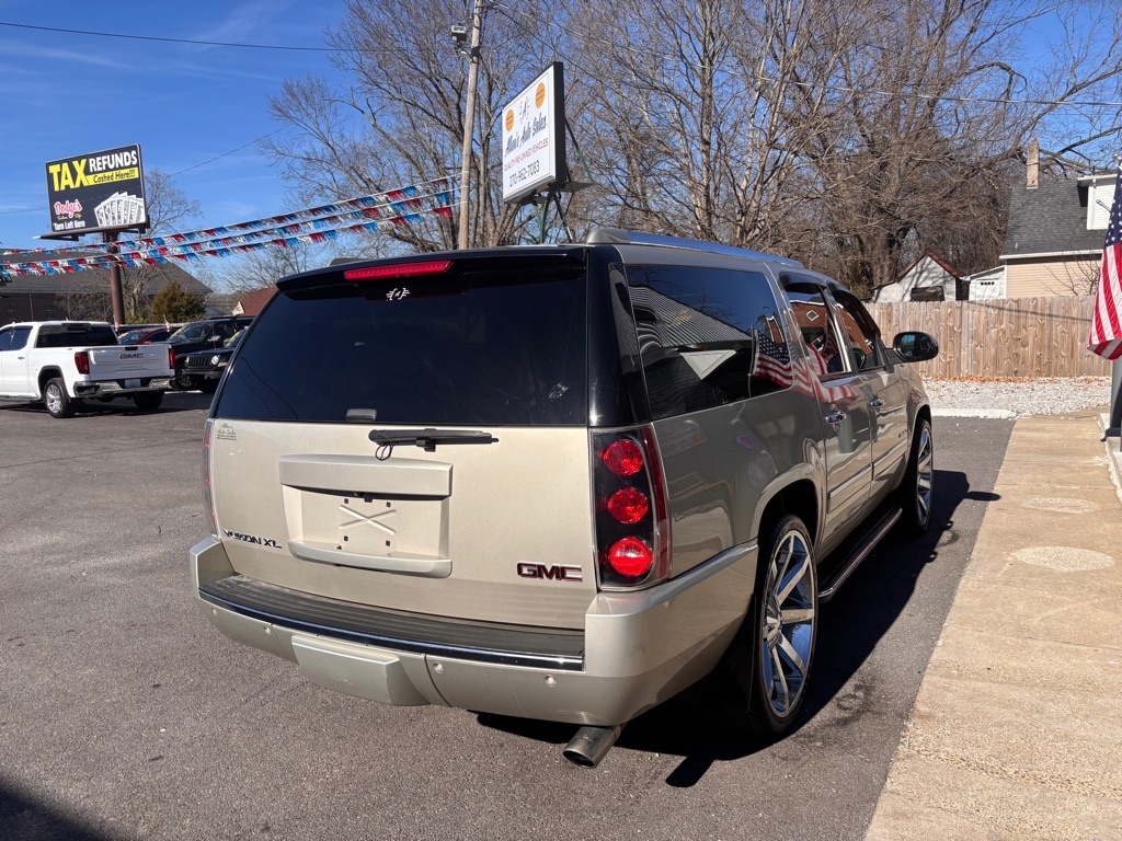 GMC Yukon Denali  2013
