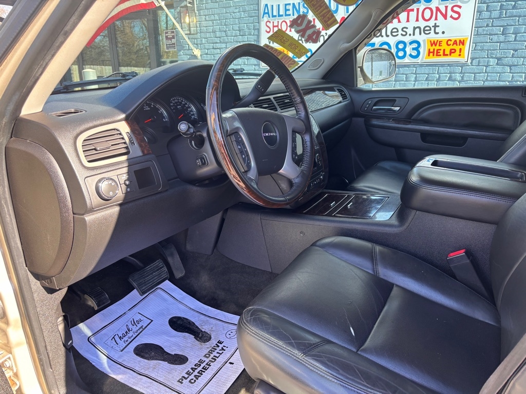 GMC Yukon Denali  2013