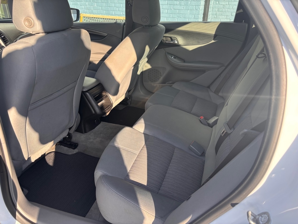 Chevrolet Impala LS 2017