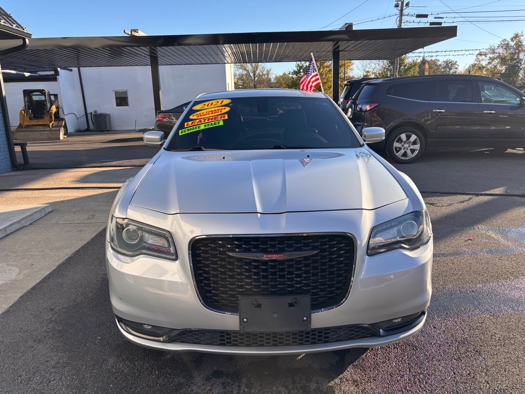 Chrysler 300 S V6 RWD 2021