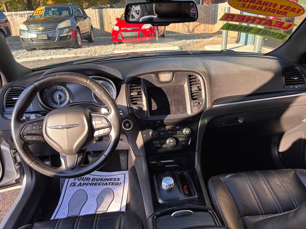 Chrysler 300 S V6 RWD 2021