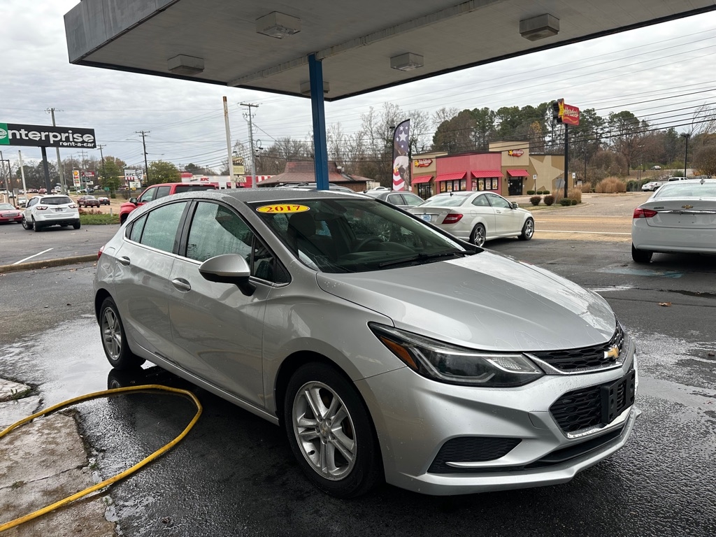 Chevrolet Cruze LT Auto Hatchback 2017