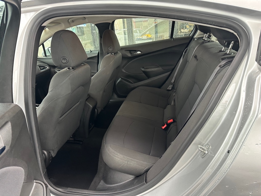 Chevrolet Cruze LT Auto Hatchback 2017