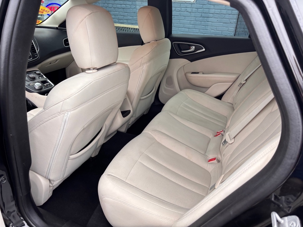 Chrysler 200 Limited 2015