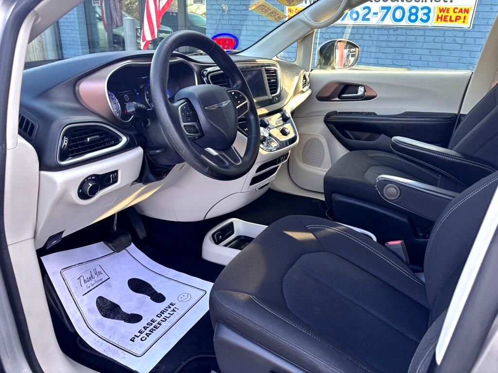 Chrysler Voyager L 2020