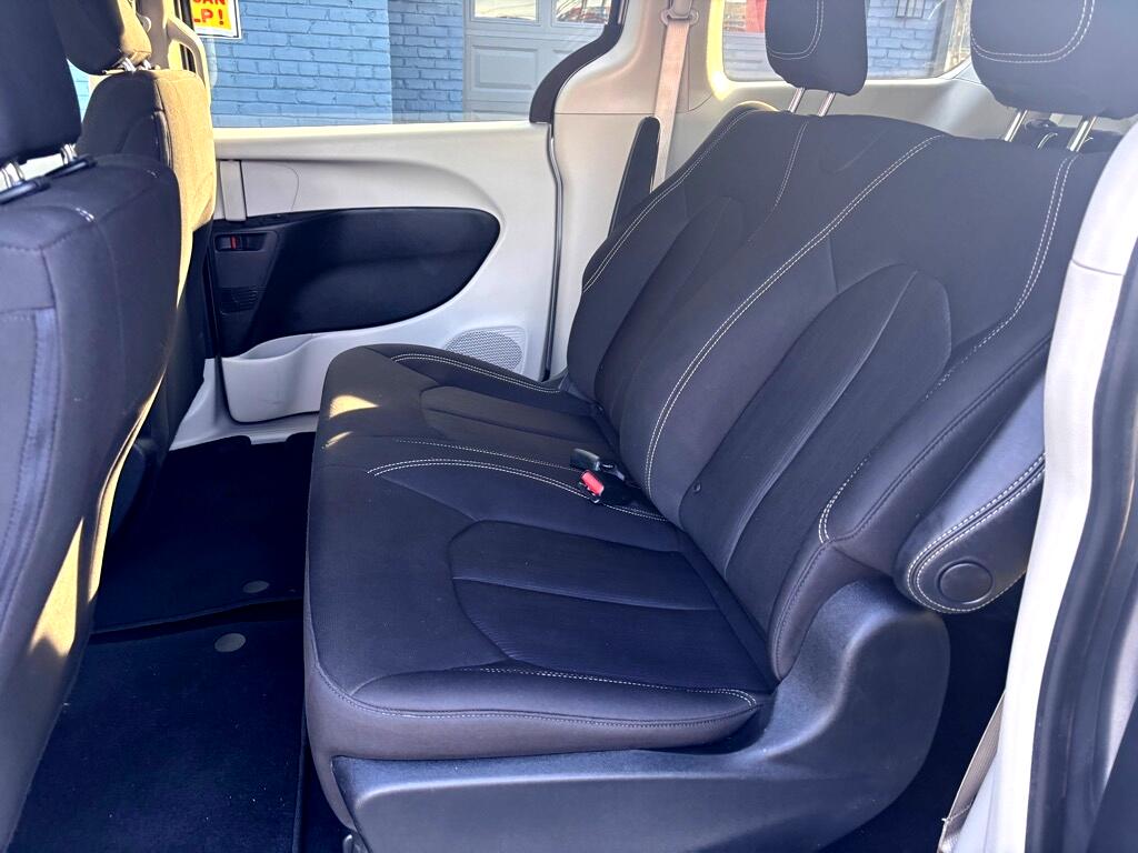 Chrysler Voyager L 2020