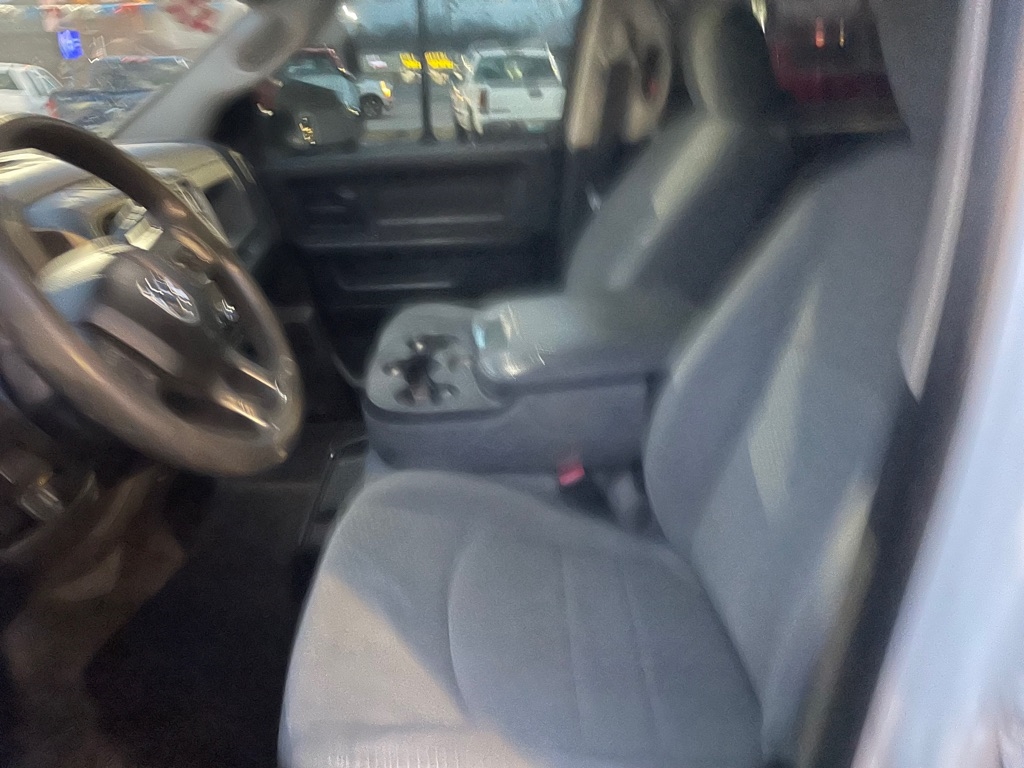 RAM 1500 Tradesman Crew Cab SWB 4WD 2014