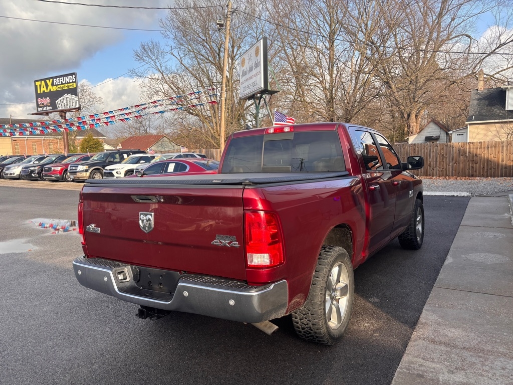 RAM 1500 SLT Crew Cab SWB 4WD 2017