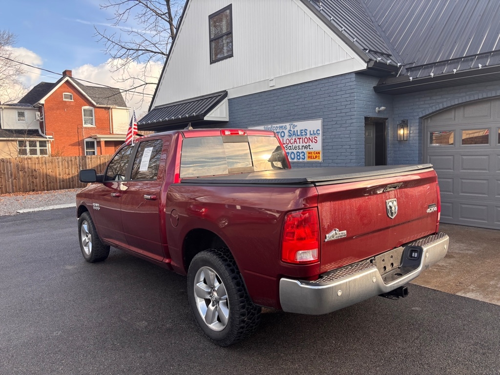 RAM 1500 SLT Crew Cab SWB 4WD 2017
