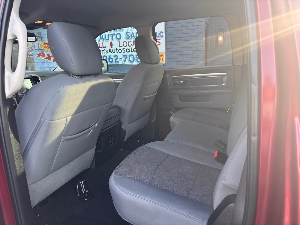 RAM 1500 SLT Crew Cab SWB 4WD 2017