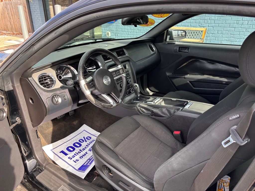 Ford Mustang V6 Coupe 2014