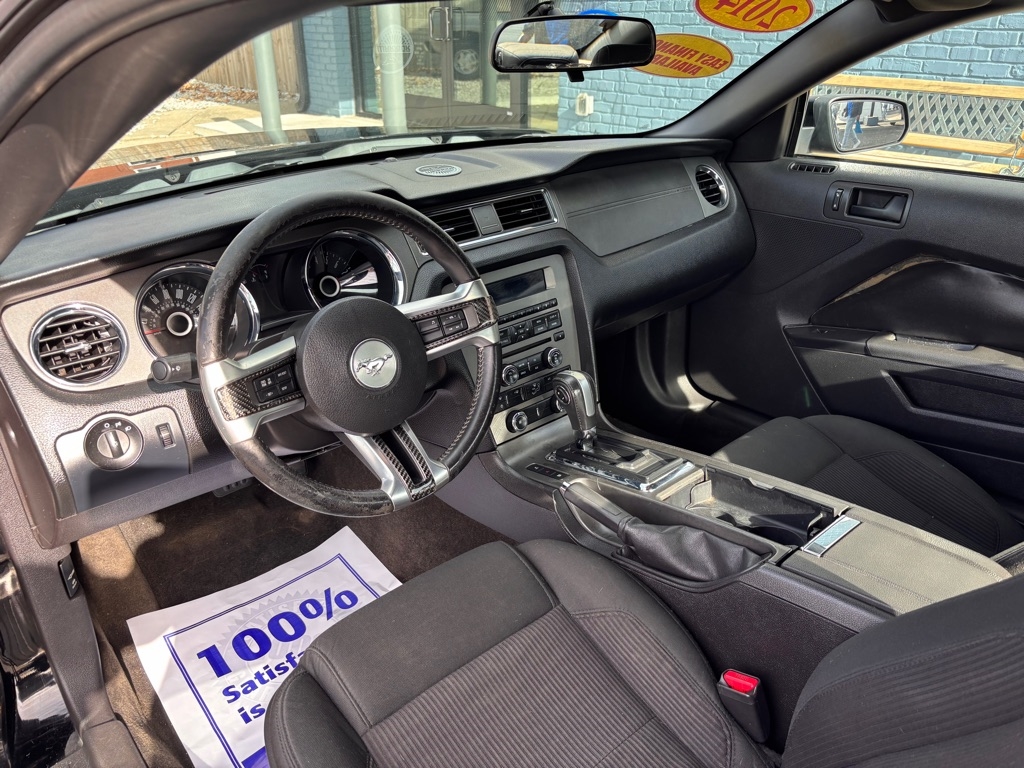 Ford Mustang V6 Coupe 2014