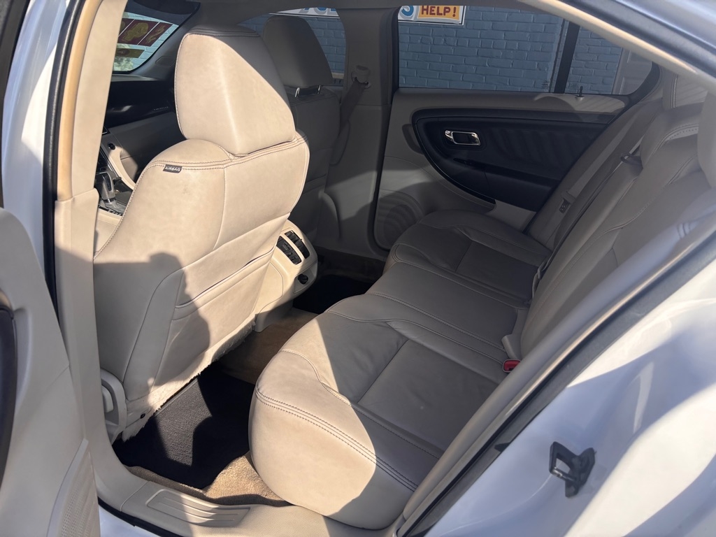 Ford Taurus SEL FWD 2012