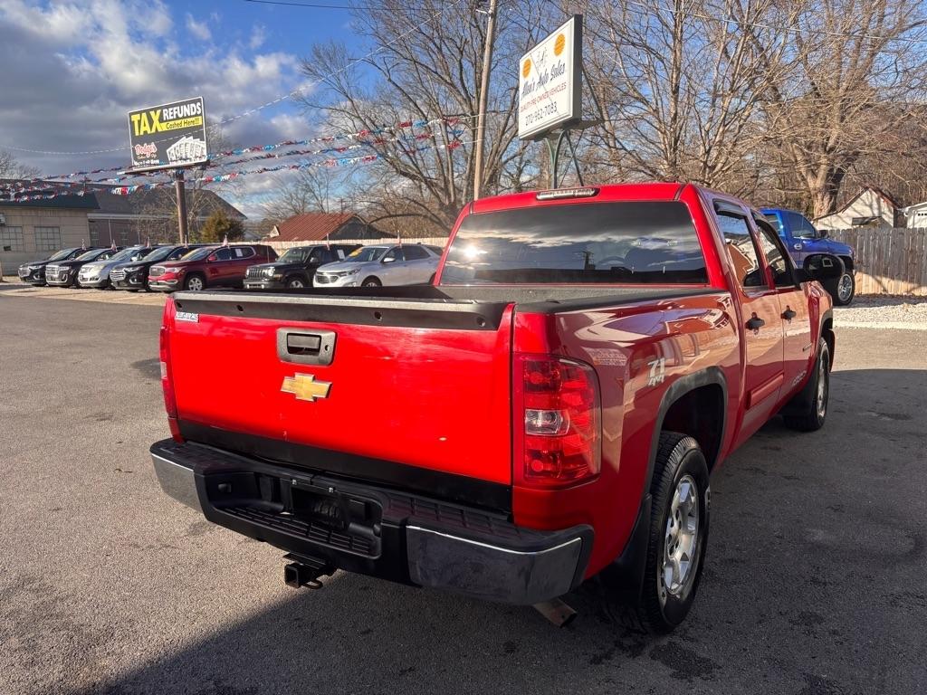 Chevrolet Silverado 1500 LT Crew Cab 4WD 2011