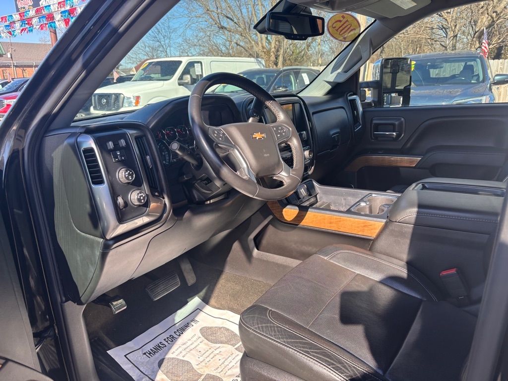 Chevrolet Silverado 1500 LTZ Double Cab Short Box 4WD 2015