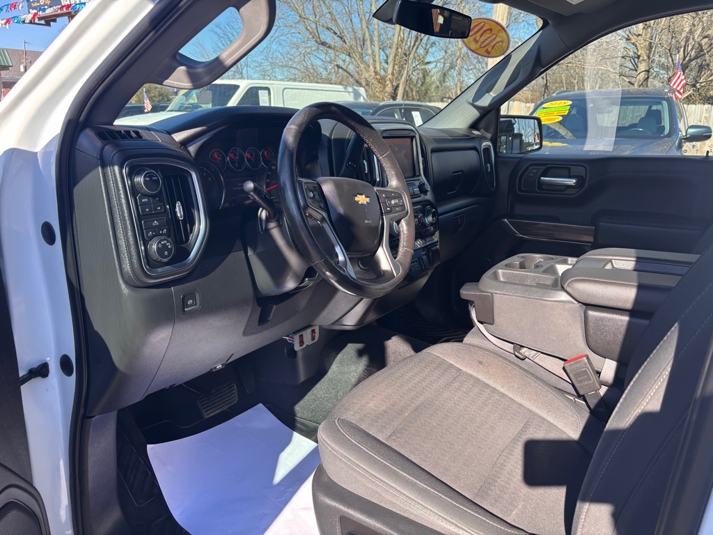 Chevrolet Silverado 1500 LT Crew Cab 4WD 2020