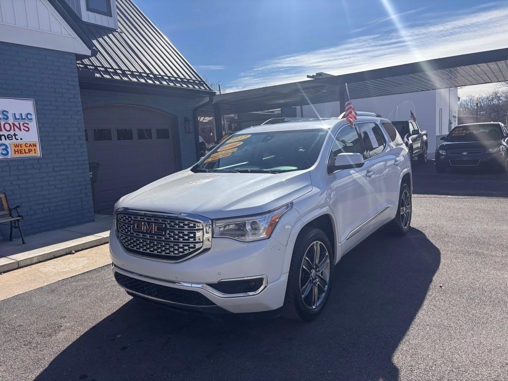 GMC Acadia Denali AWD 2017