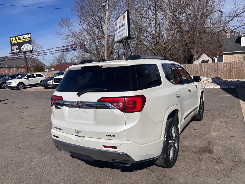 GMC Acadia Denali AWD 2017