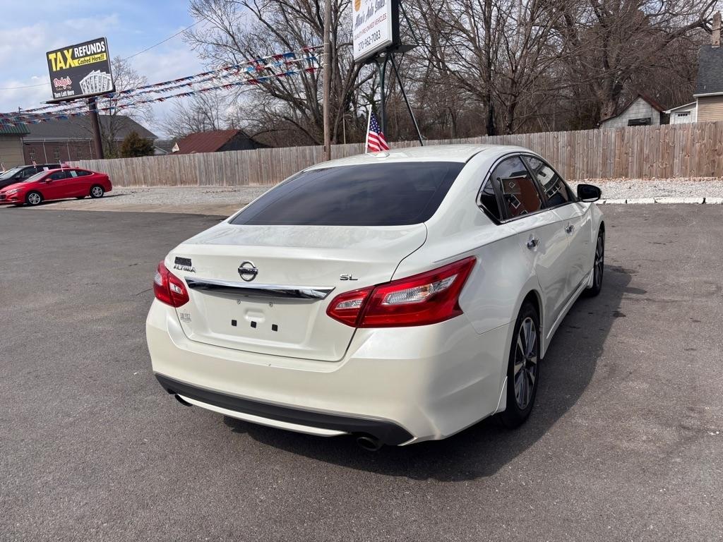 Nissan Altima 2.5 SR 2016