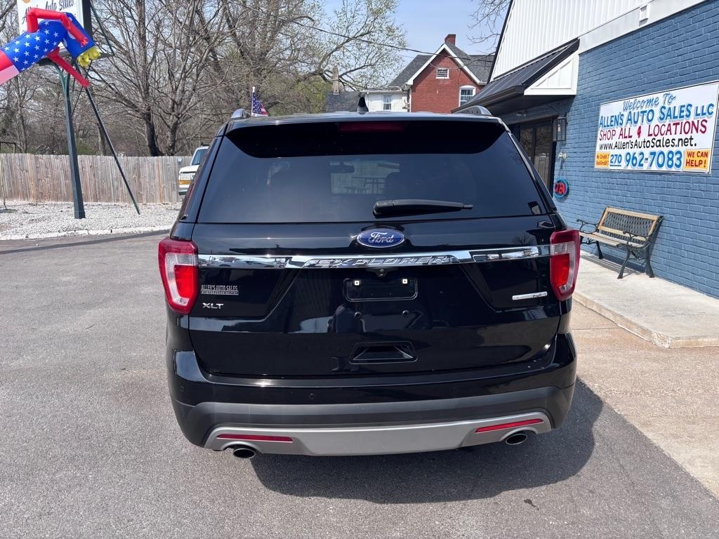 Ford Explorer XLT FWD 2016