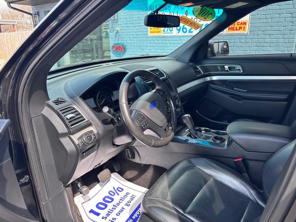 Ford Explorer XLT FWD 2016