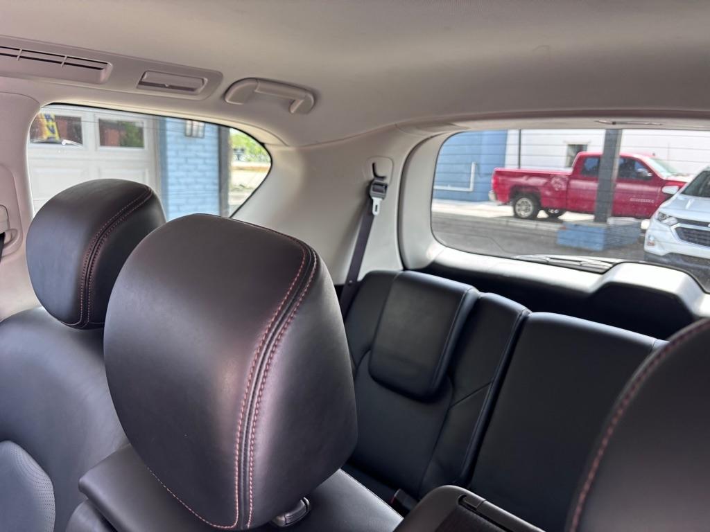 Nissan Armada Platinum AWD 2019