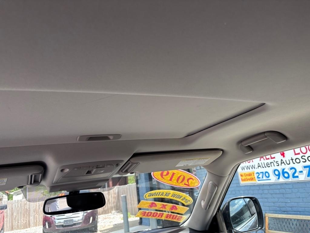 Nissan Armada Platinum AWD 2019