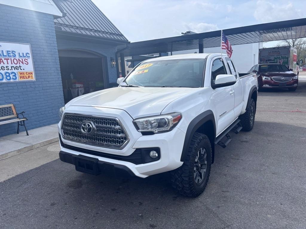 Toyota Tacoma SR5 Access Cab V6 6AT 4WD 2017