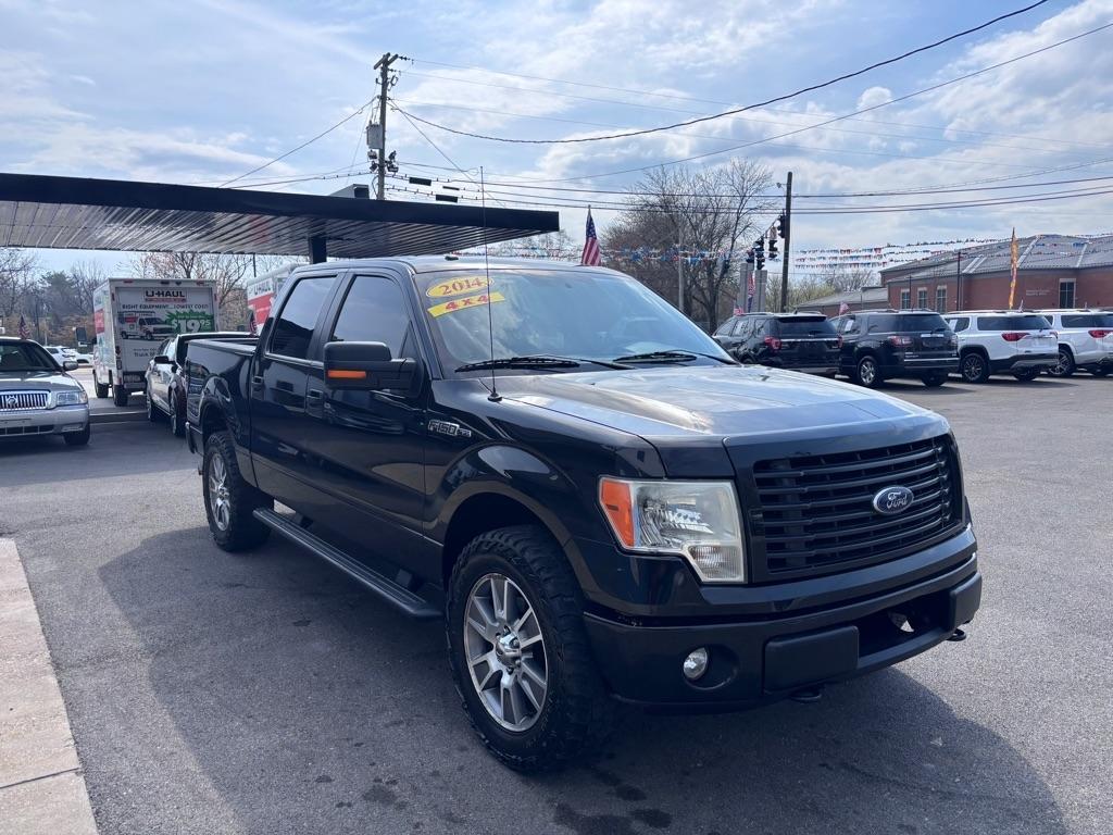 Ford F-150 XL SuperCrew 5.5-ft. Bed 4WD 2014