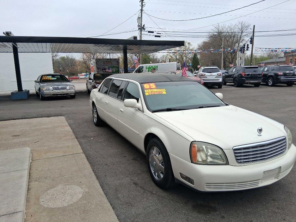 Cadillac Krystal Koach Base FWD 2005