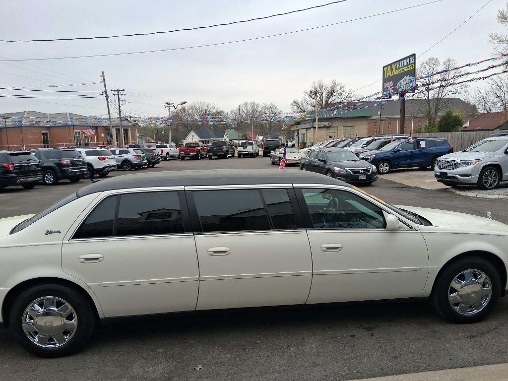 Cadillac Krystal Koach Base FWD 2005