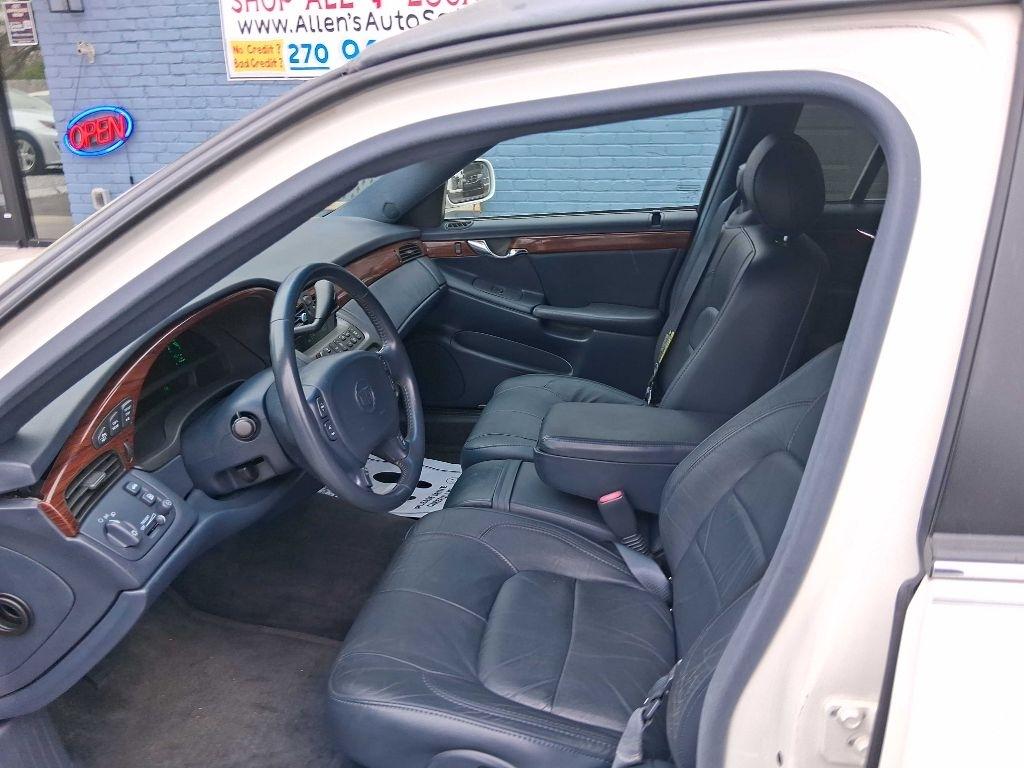 Cadillac Krystal Koach Base FWD 2005