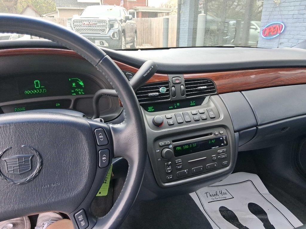 Cadillac Krystal Koach Base FWD 2005