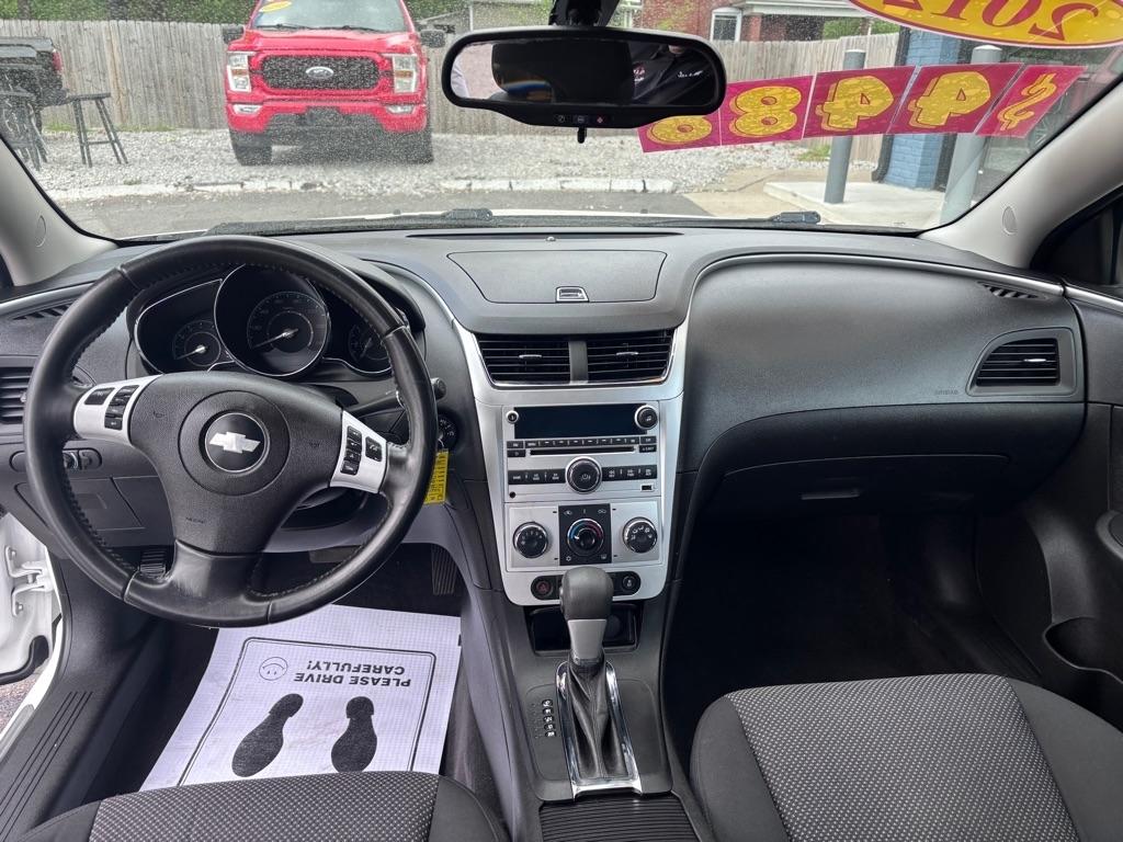 Chevrolet Malibu 1LT 2012