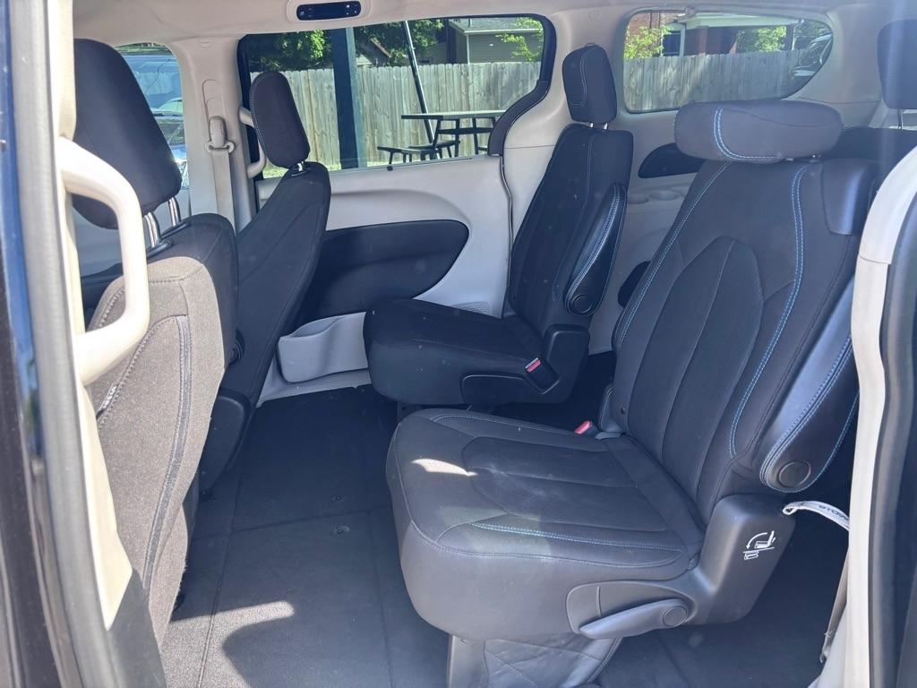 Chrysler Pacifica Touring Plus 2021