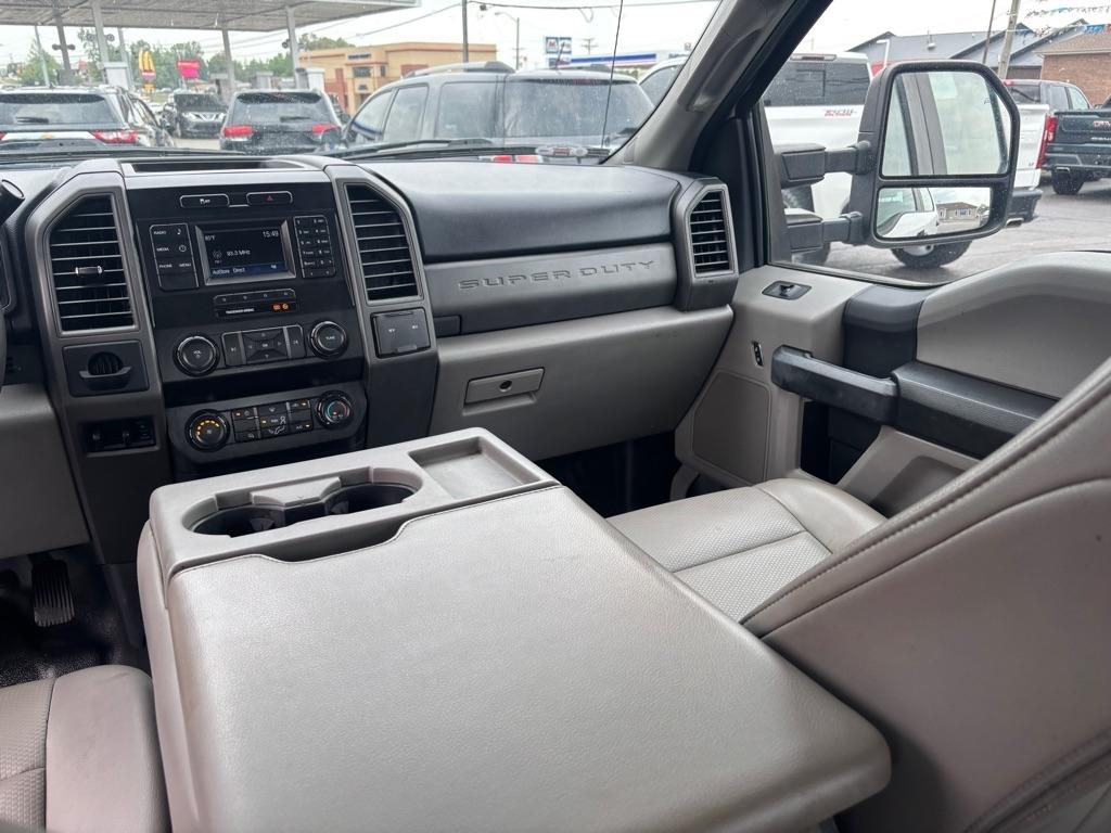 Ford F-350 SD XL Crew Cab Long Bed DRW 2WD 2019