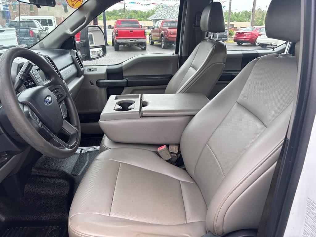 Ford F-350 SD XL Crew Cab Long Bed DRW 2WD 2019