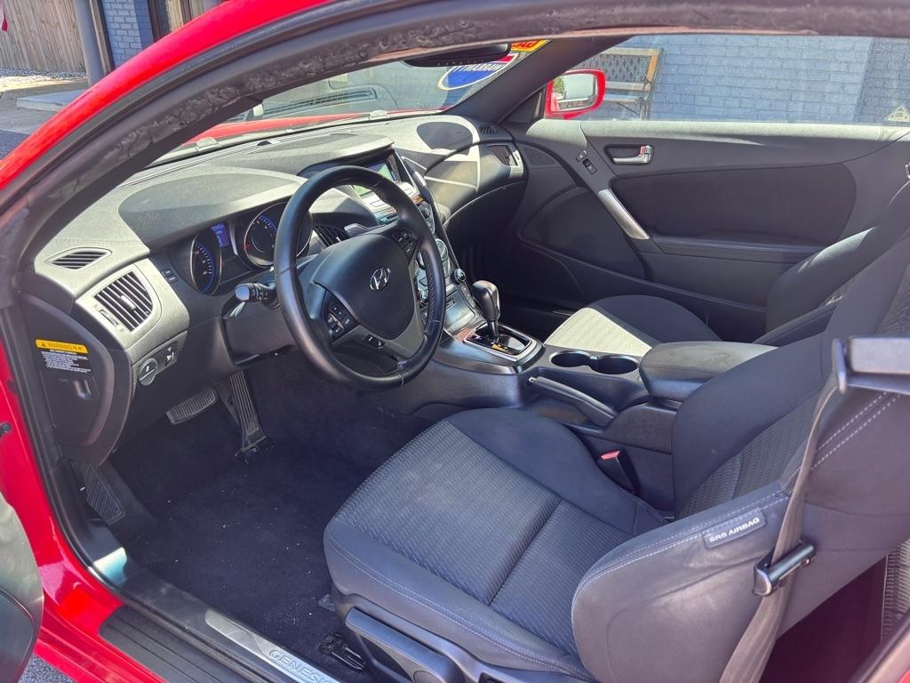 Hyundai Genesis Coupe 2.0T 8AT 2014