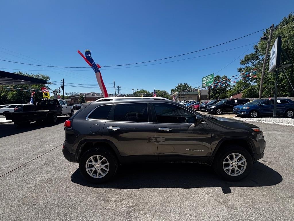 Jeep Cherokee Latitude 4WD 2015